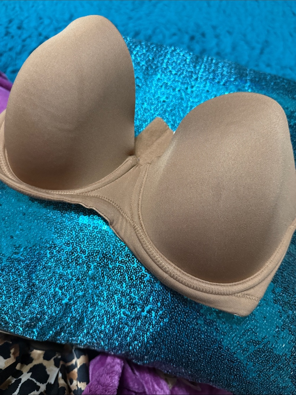 Wacoal 30DDD brown/caramel strapless bra - has straps-convert -Yes available
